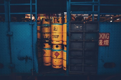 yellow-propane-tank-lot-on-truck